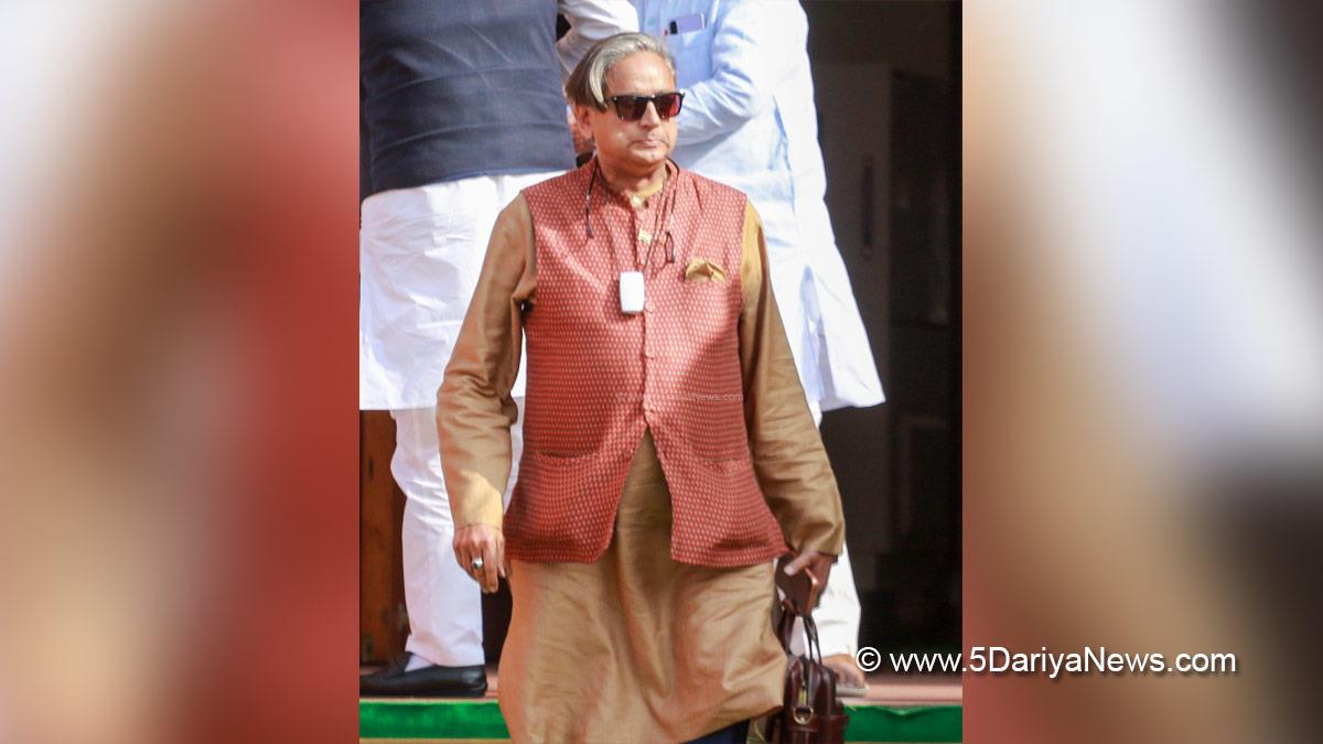 Shashi Tharoor, Indian National Congress, Congress, All India Congress Committee