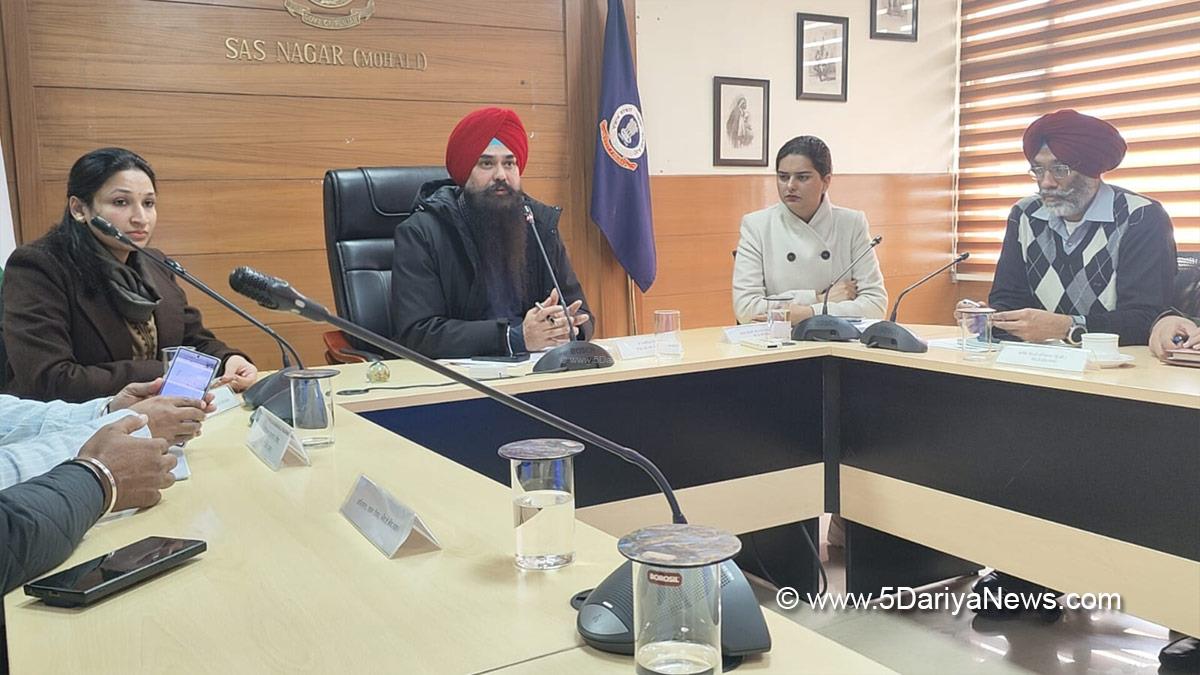Malwinder Singh Kang, Malvinder Singh Kang, AAP, Aam Aadmi Party, Aam Aadmi Party Punjab, AAP Punjab, Komal Mittal, DC Mohali, Deputy Commissioner Mohali, SAS Nagar, SAS Nagar Mohali, Mohali, Sahibzada Ajit Singh Nagar