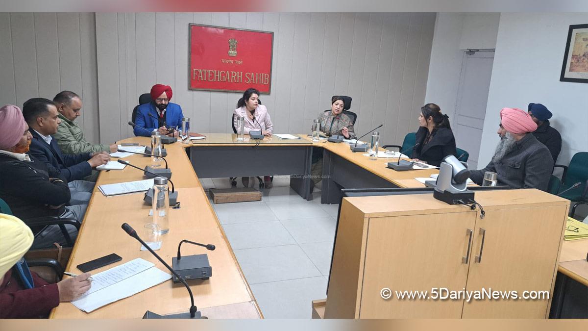 Dr Sona Thind, DC Fatehgarh Sahib, Fatehgarh Sahib, Deputy Commissioner Fatehgarh Sahib 