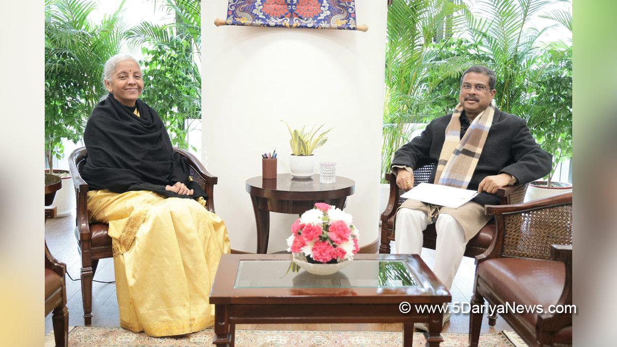 Dharmendra Pradhan, Dharmendra Debendra Pradhan, BJP, Bharatiya Janata Party, Union Education Minister, Nirmala Sitharaman