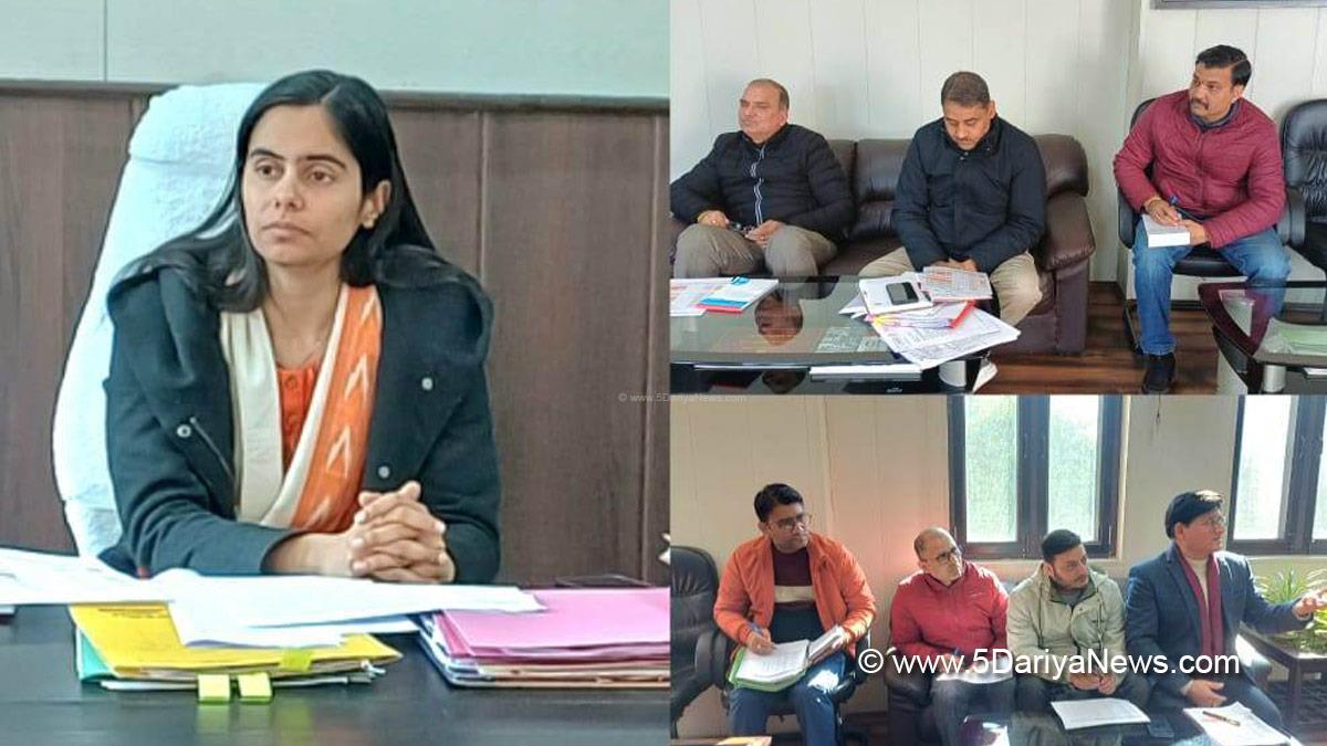 Nidhi Malik, Reasi, Deputy Commissioner Reasi, Kashmir, Jammu And Kashmir, Jammu, District Administration Reasi, District Level Monitoring Committee, DLMC, Pradhan Mantri Fasal Bima Yojana, PMFBY
