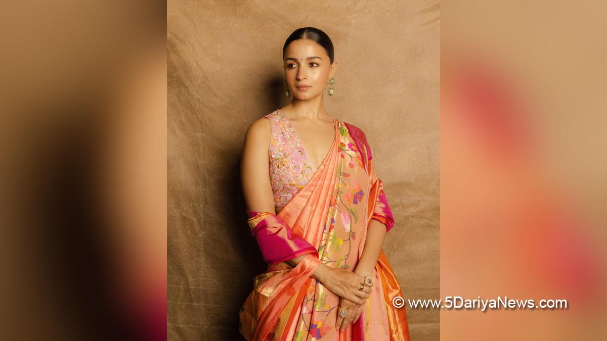 Alia Bhatt, Bollywood, Entertainment, Mumbai, Actress, Cinema, Hindi Films, Movie, Mumbai News, Heroine