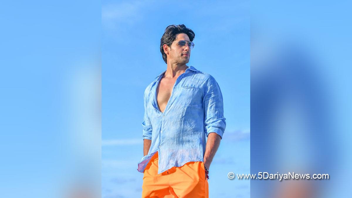 Sidharth Malhotra, Bollywood, Entertainment, Mumbai, Actor, Actress, Cinema, Hindi Films, Movie, Mumbai News, Kiara Advani