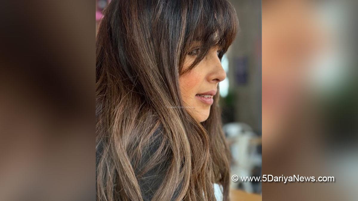 Bollywood, Entertainment, Mumbai, Actress, Cinema, Hindi Films, Movie, Mumbai News, Heroine, Genelia Deshmukh, Gunmaaster G9