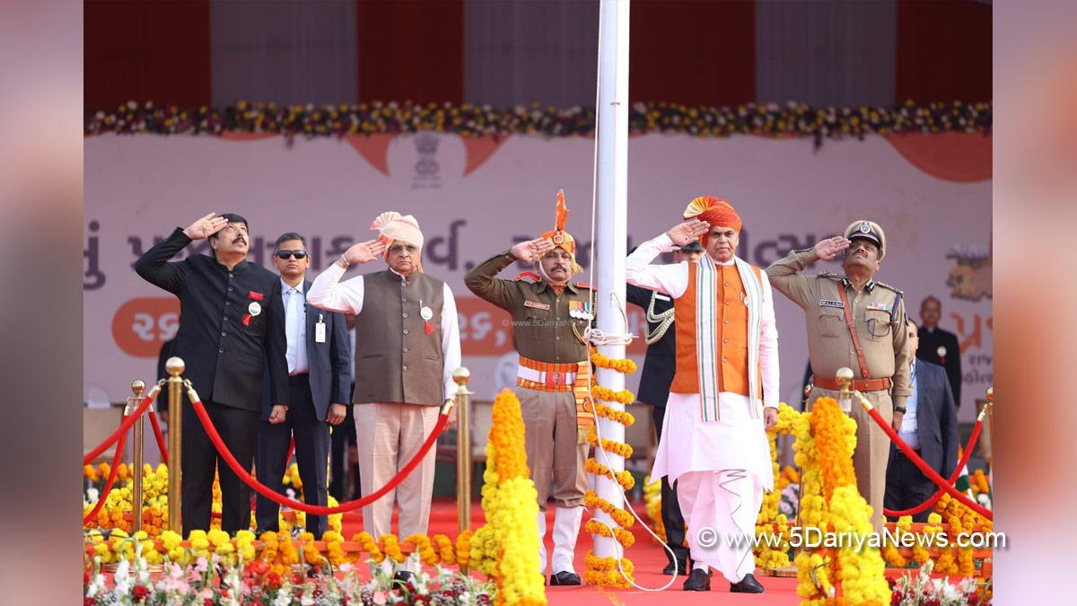 Bhupendra Patel, Bhupendrabhai Rajnikantbhai Patel, Chief Minister of Gujarat, BJP, Bharatiya Janata Party, Gandhinagar, Gujarat, Acharya Devvrat, Republic Day, Republic Day 2026, 77th Republic Day, National Flag