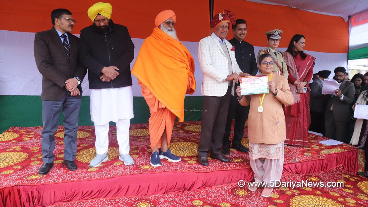 Barinder Kumar Goel, Barinder Kumar Goyal, AAP, Aam Aadmi Party, Aam Aadmi Party Punjab, AAP Punjab, Government of Punjab, Punjab Government, 77th Republic Day, Republic Day of India, Republic Day 2026, Republic Day Parade 2026, National flag, Balkar Singh, Sant Balbir Singh Seechewal, Himanshu Aggarwal, Dr Himanshu Aggarwal, DC Jalandhar, Jalandhar, Deputy Commissioner Jalandhar