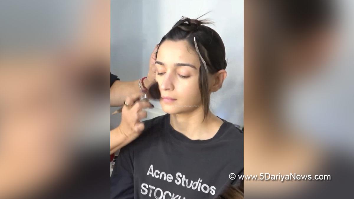 Alia Bhatt, Bollywood, Entertainment, Mumbai, Actress, Cinema, Hindi Films, Movie, Mumbai News, Heroine