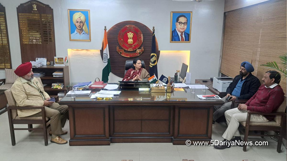 Navjot Kaur, DC Mansa, Deputy Commissioner Mansa, Mansa, Mukh Mantri Sehat Yojna