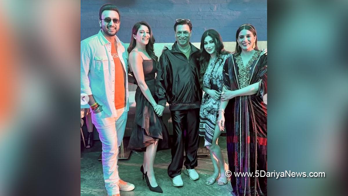Bollywood, Entertainment, Mumbai, Actor, Actress, Cinema, Hindi Films, Movie, Mumbai News, Madhur Bhandarkar, Sonali Kulkarni, Mouni Roy, Regina Cassandra, Rahul Bhatt, Saurabh Sachdeva, Arjan Bajwa, Freddy Daruvala, The Wives