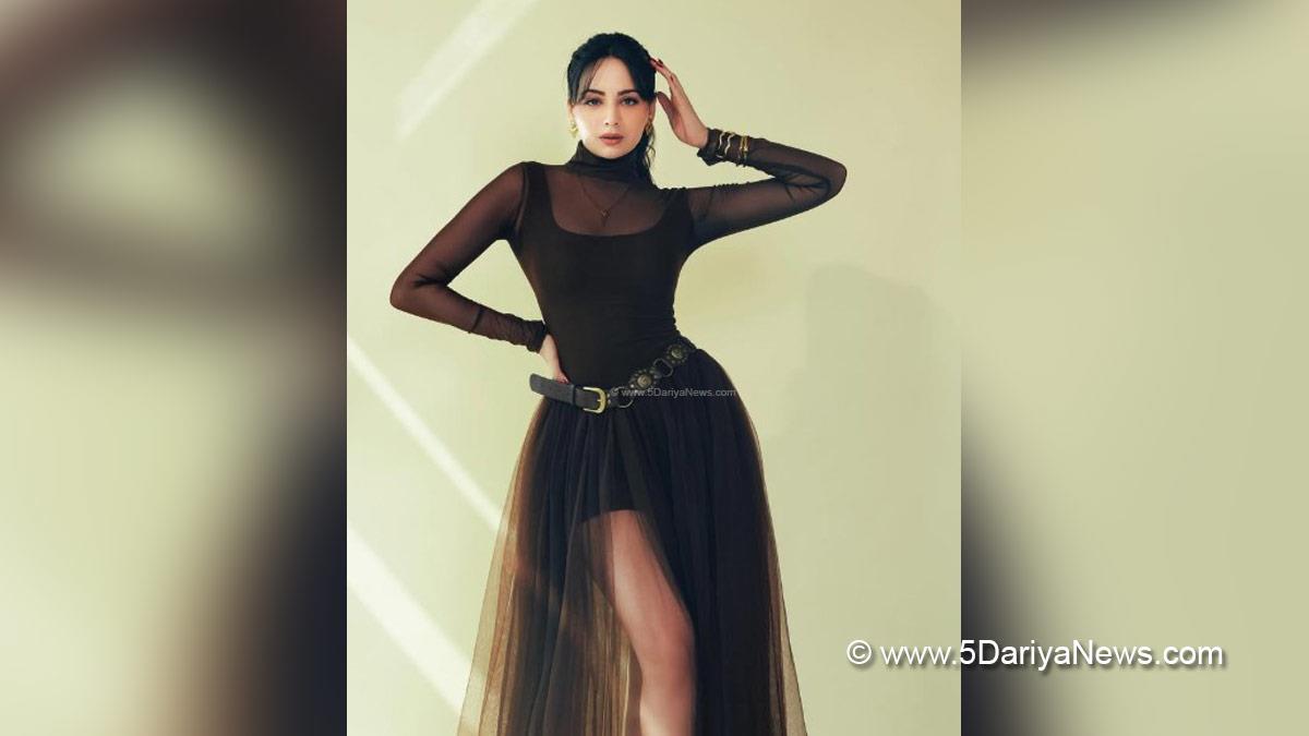 Web Series, Entertainment, Mumbai, Actor, Actress, Actor, Mumbai News, Zoya Afroz, Taskaree