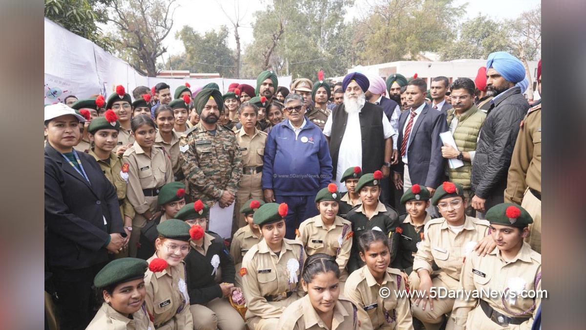 Gulab Chand Kataria, Governor of Punjab, Punjab Governor, Punjab Raj Bhavan, Sukhbir Badal, Sukhbir Singh Badal, Shiromani Akali Dal, SAD, Akali Dal