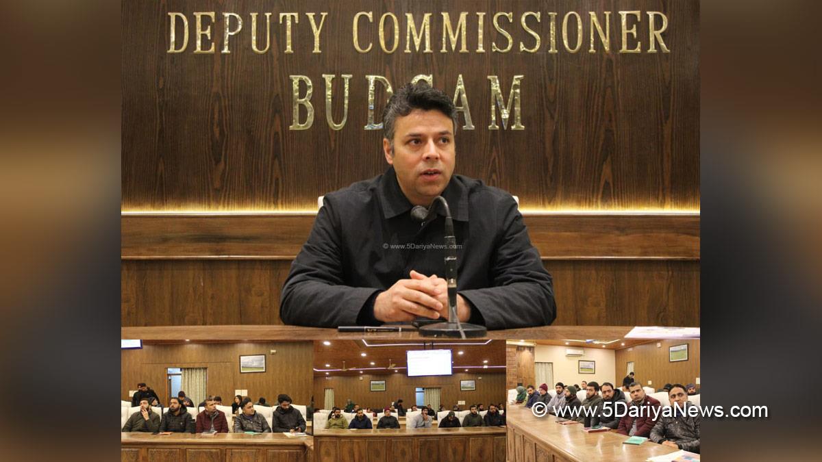 Dr Bilal Mohi Ud Din Bhat, Budgam, Deputy Commissioner Budgam, DC Budgam, Kashmir, Jammu And Kashmir, Jammu, District Administration Budgam, Safer Internet Day, Safer Internet Day 2026