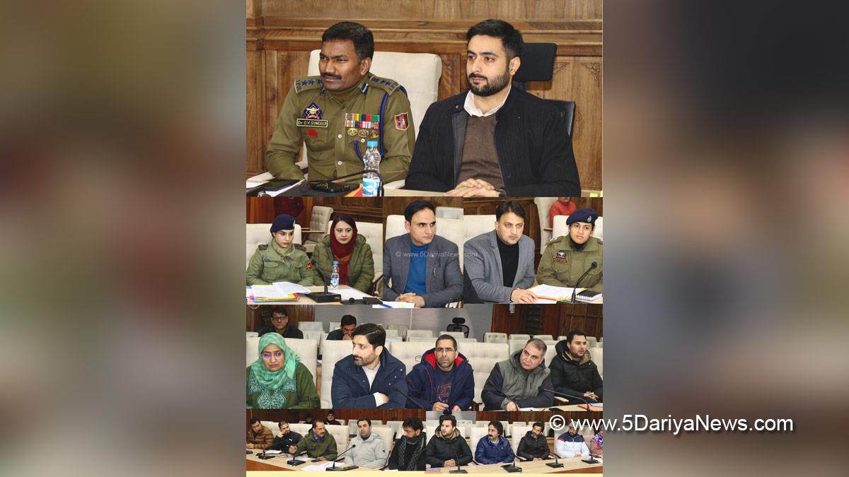 Akshay Labroo, Srinagar, Deputy Commissioner Srinagar, Kashmir, Jammu And Kashmir, District Administration Srinagar, Sandeep Chakravarthy