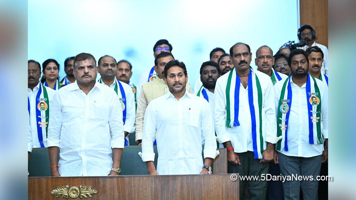 YS Jaganmohan Reddy, Yeduguri Sandinti Jaganmohan Reddy, Yuvajana Sramika Rythu Congress Party, YSRCP, Andhra Pradesh