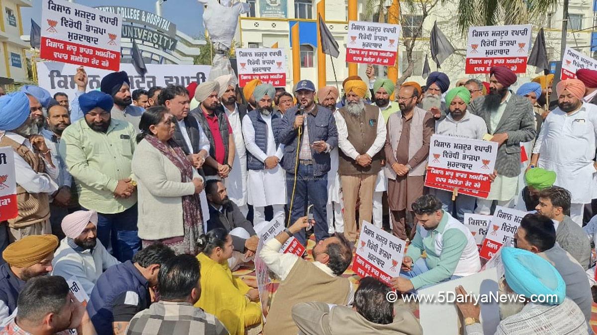 Protest, Agitation, Demonstration, Gurinder Singh Garry Birring, Gurinder Singh Garry, Amloh, AAP, Aam Aadmi Party, Aam Aadmi Party Punjab, AAP Punjab