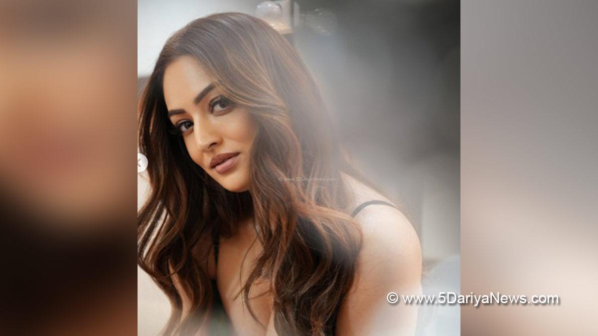 Bollywood, Entertainment, Mumbai, Actress, Cinema, Hindi Films, Movie, Mumbai News, Heroine, Sandeepa Dhar