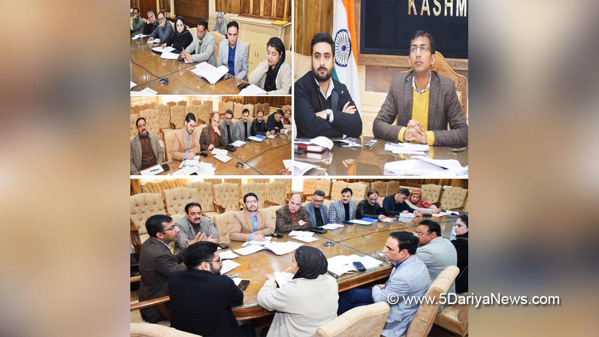 Anshul Garg, Divisional Commissioner Kashmir, Srinagar, Jammu, Kashmir, Jammu And Kashmir, District Administration Srinagar, Akshay Labroo