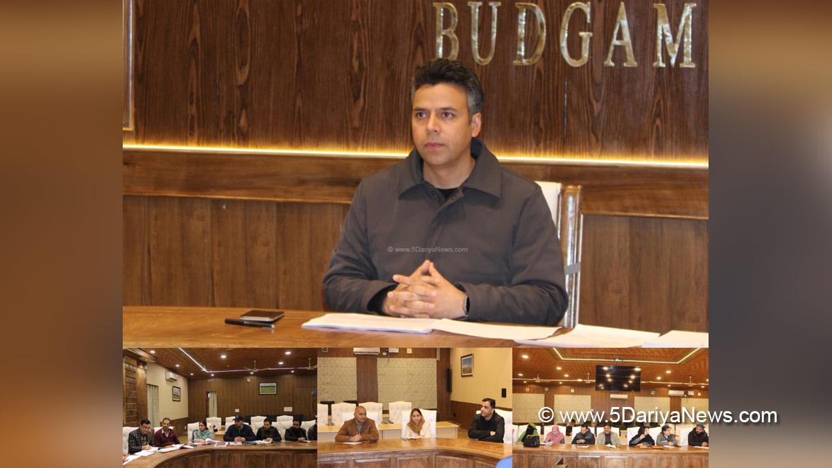 Dr Bilal Mohi Ud Din Bhat, Budgam, Deputy Commissioner Budgam, DC Budgam, Kashmir, Jammu And Kashmir, Jammu, District Administration Budgam