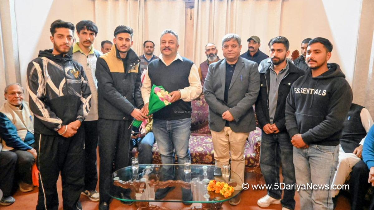Rohit Thakur, Himachal Pradesh, Himachal, Congress, Indian National Congress, Himachal Congress, Shimla, Neeraj Nayar