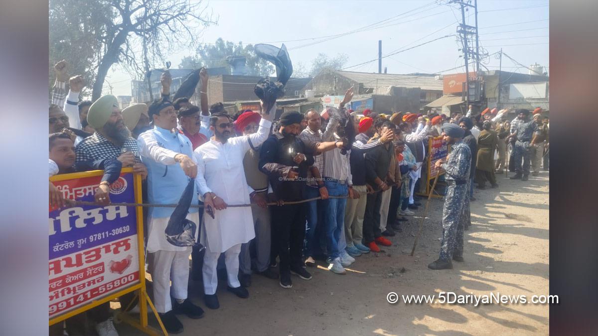 Protest, AAP, Aam Aadmi Party, Aam Aadmi Party Punjab, AAP Punjab