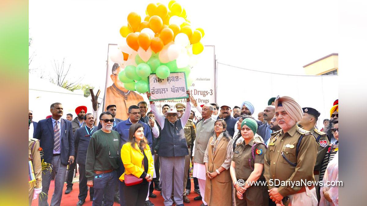 Gulab Chand Kataria, Governor of Punjab, Punjab Governor, Punjab Raj Bhavan, Aashika Jain, DC Hoshiarpur, Deputy Commissioner Hoshiarpur, Hoshiarpur, Anti Drug Mission, Drive Against Drugs, Comprehensive Action against Drug Abuse, CADA, Nasha Mukt Bharat Abhiyan, War Against Drugs, Yudh Nashian Virudh