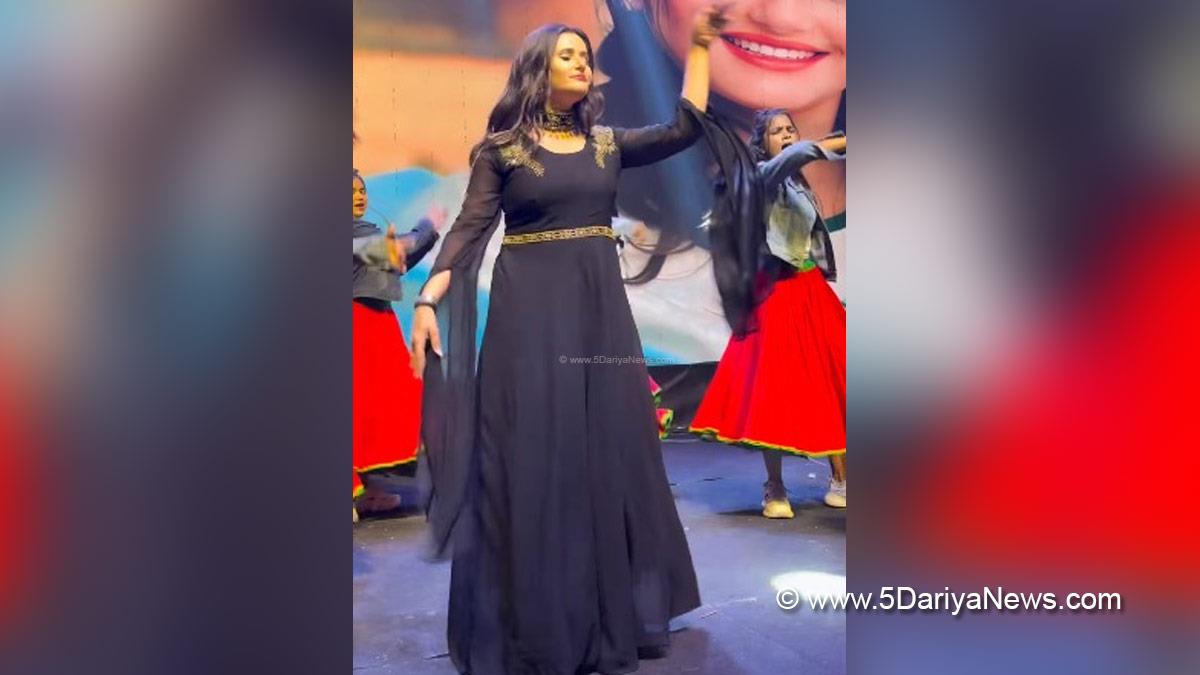 Music, Entertainment, Mumbai, Singer, Song, Mumbai News, Anjali Raghav, Silaai