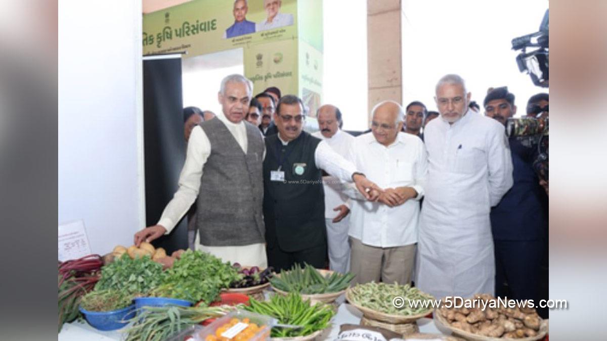 Bhupendra Patel, Bhupendrabhai Rajnikantbhai Patel, Chief Minister of Gujarat, BJP, Bharatiya Janata Party, Gandhinagar, Gujarat, Acharya Devvrat, Prakritik Krishi Utpadan