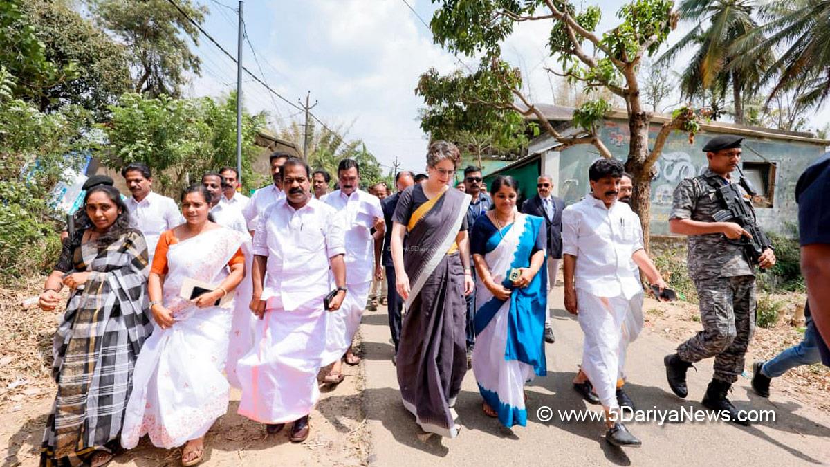 Priyanka Gandhi, Priyanka Gandhi Vadra, Uttar Pradesh, Indian National Congress, Congress, All India Congress Committee