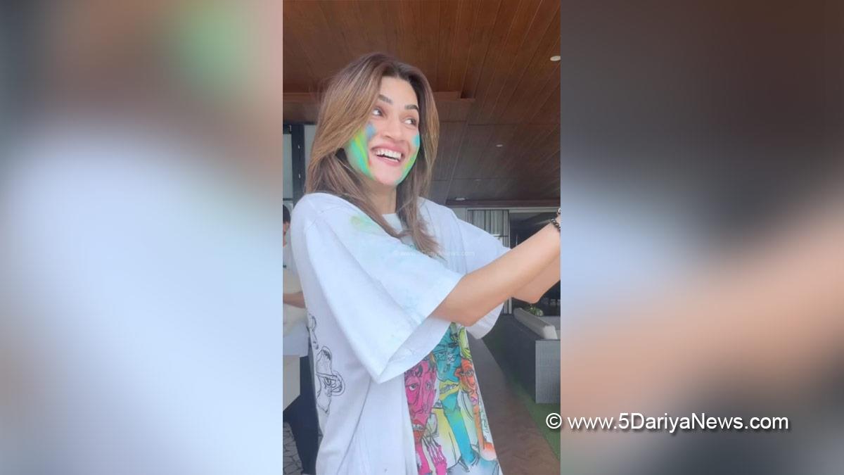 Kriti Sanon, Bollywood, Entertainment, Mumbai, Actress, Cinema, Hindi Films, Movie, Mumbai News, Heroine