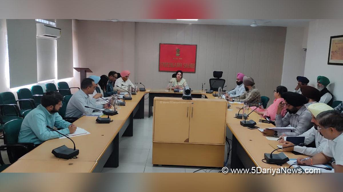 Dr Sona Thind, DC Fatehgarh Sahib, Fatehgarh Sahib, Deputy Commissioner Fatehgarh Sahib 