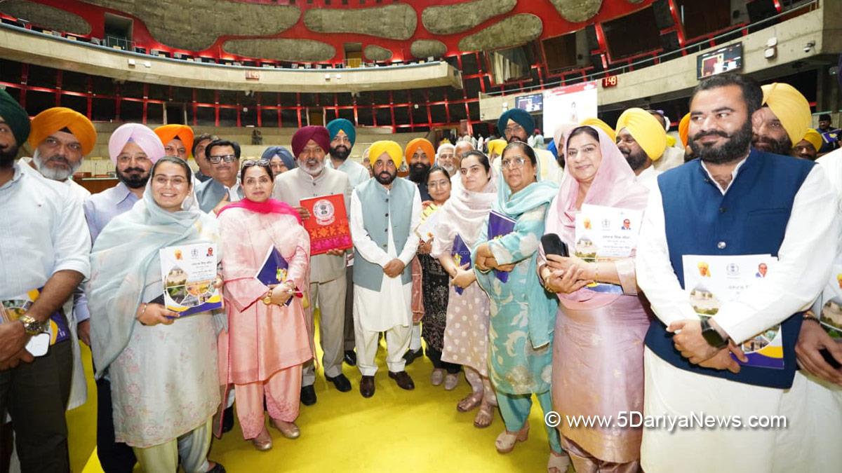 Bhagwant Mann, Bhagwant Singh Mann, AAP, Aam Aadmi Party, Aam Aadmi Party Punjab, AAP Punjab, Government of Punjab, Punjab Government, Punjab, Chief Minister Of Punjab, Harpal Singh Cheema