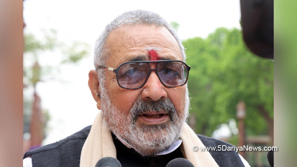 Giriraj Singh
