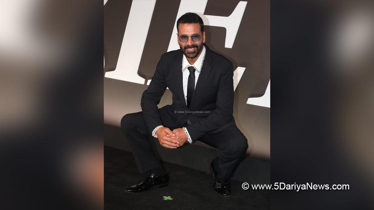 Akshay Kumar, Mumbai