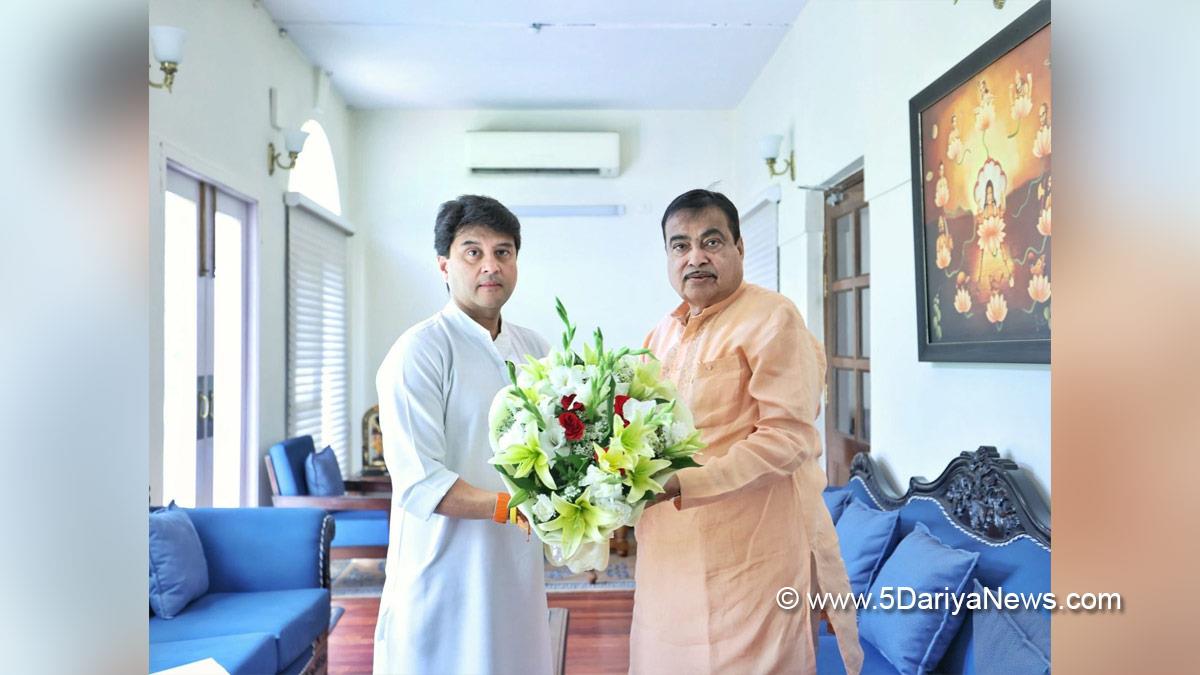 Jyotiraditya Scindia, Nitin Gadkari