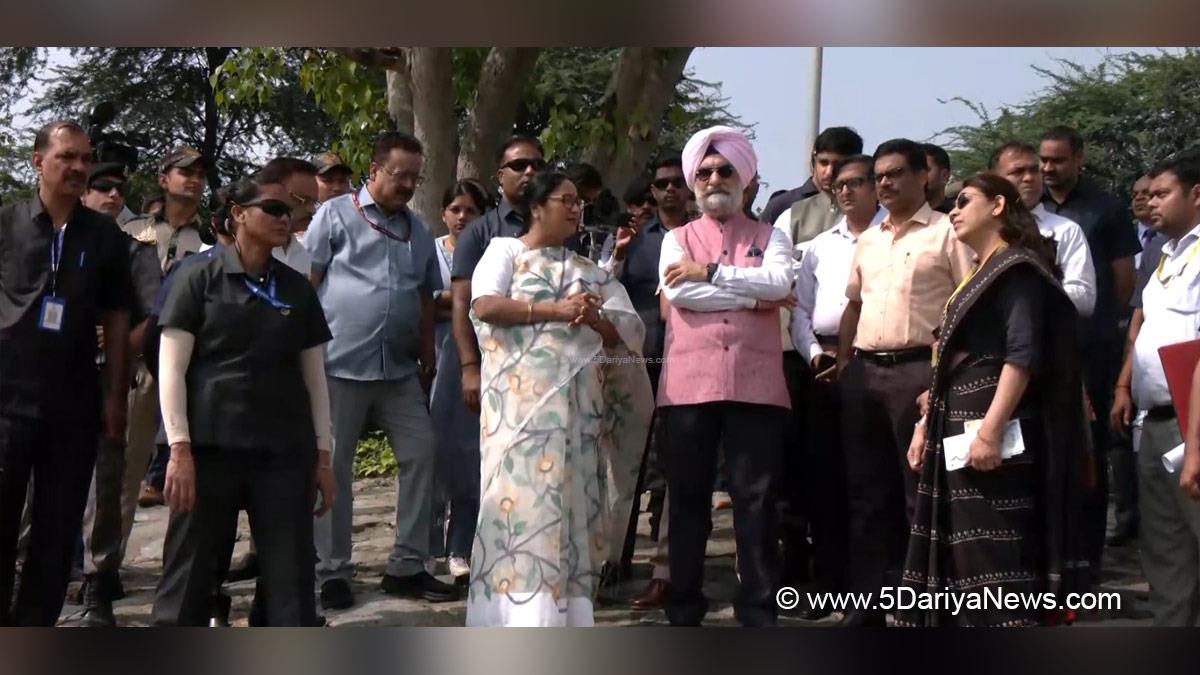 Rekha Gupta, Taranjit Singh Sandhu