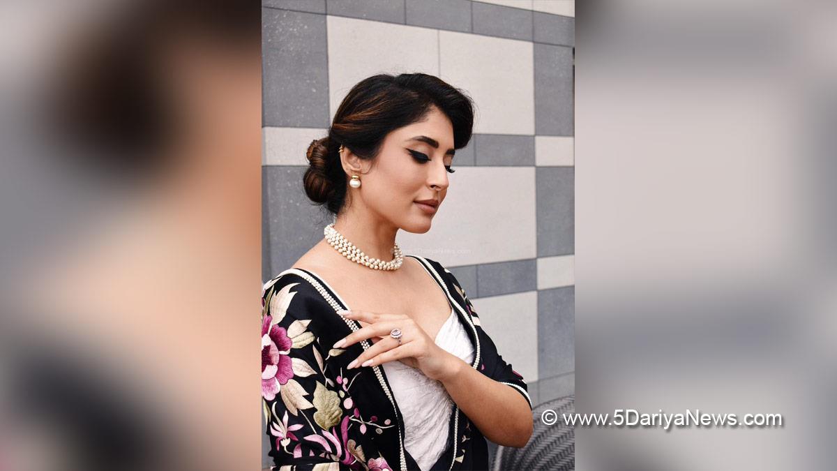 Kritika Kamra, Bollywood, Bollywood News, Latest Bollywood News, Mumbai