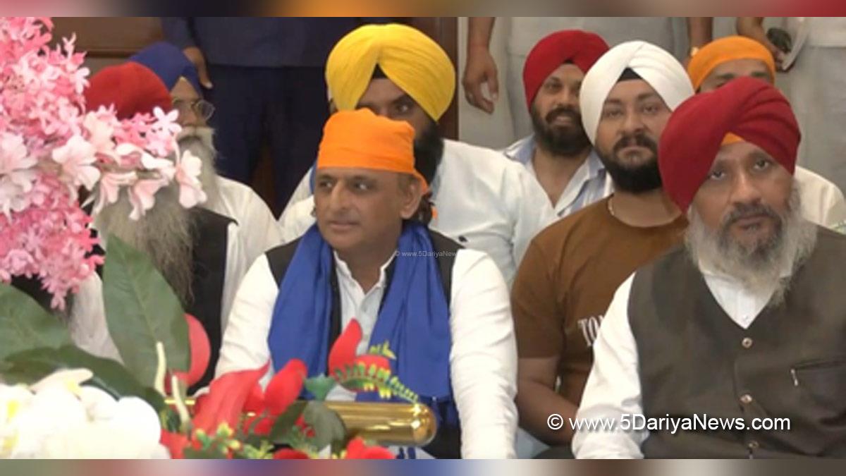 Akhilesh Yadav, Samajwadi Party, Lucknow