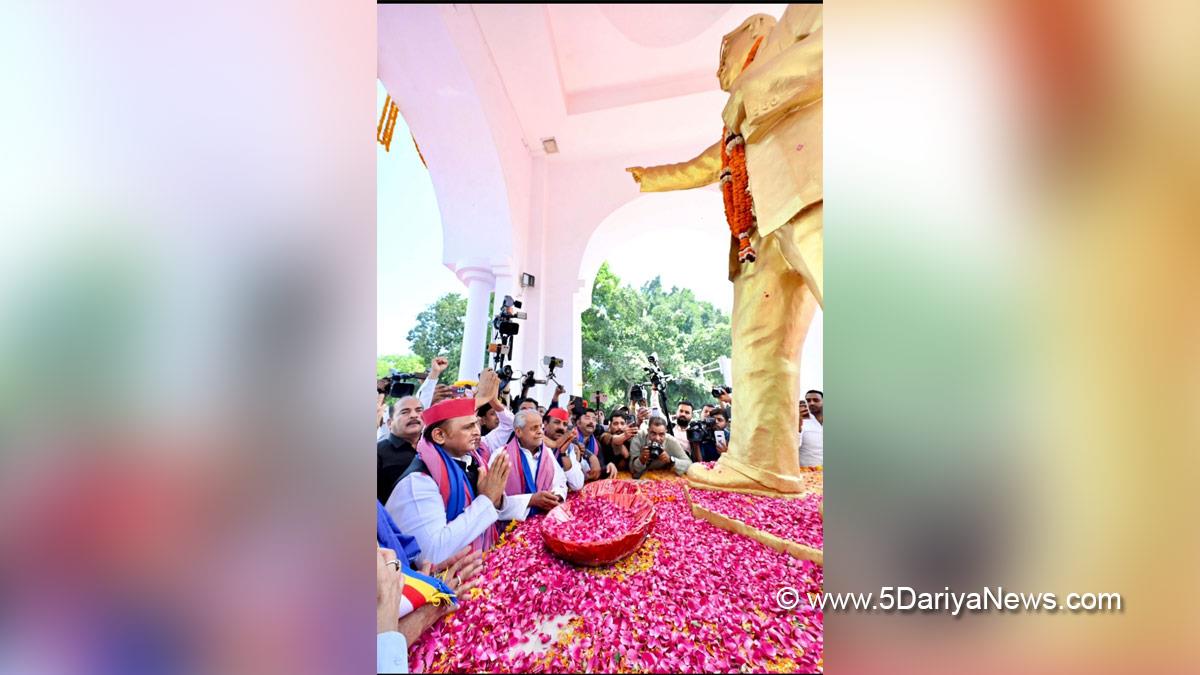 Akhilesh Yadav, Samajwadi Party, Lucknow