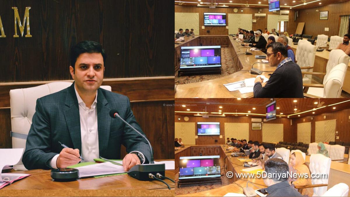 Athar Aamir Khan, Budgam, Deputy Commissioner Budgam, DC Budgam, Nasha Mukt Abhiyan