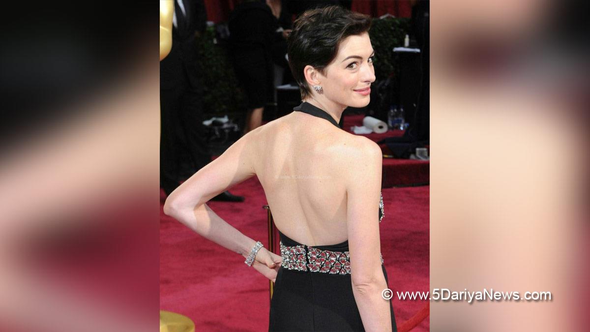 Anne Hathaway, Hollywood, The Devil Wears Prada, Mother Mary, Los Angeles