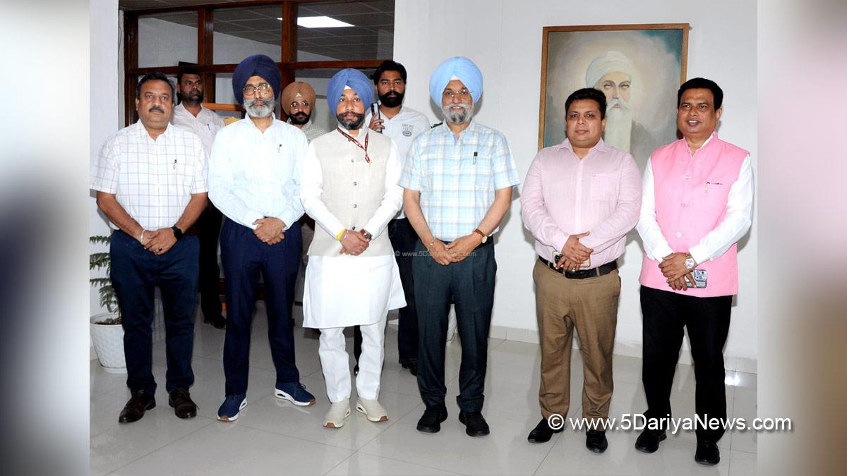 Guru Nanak Dev University Amritsar, Guru Nanak Dev University, Prof Karamjeet Singh, GNDU, Amritsar, Hardeep Singh Gill