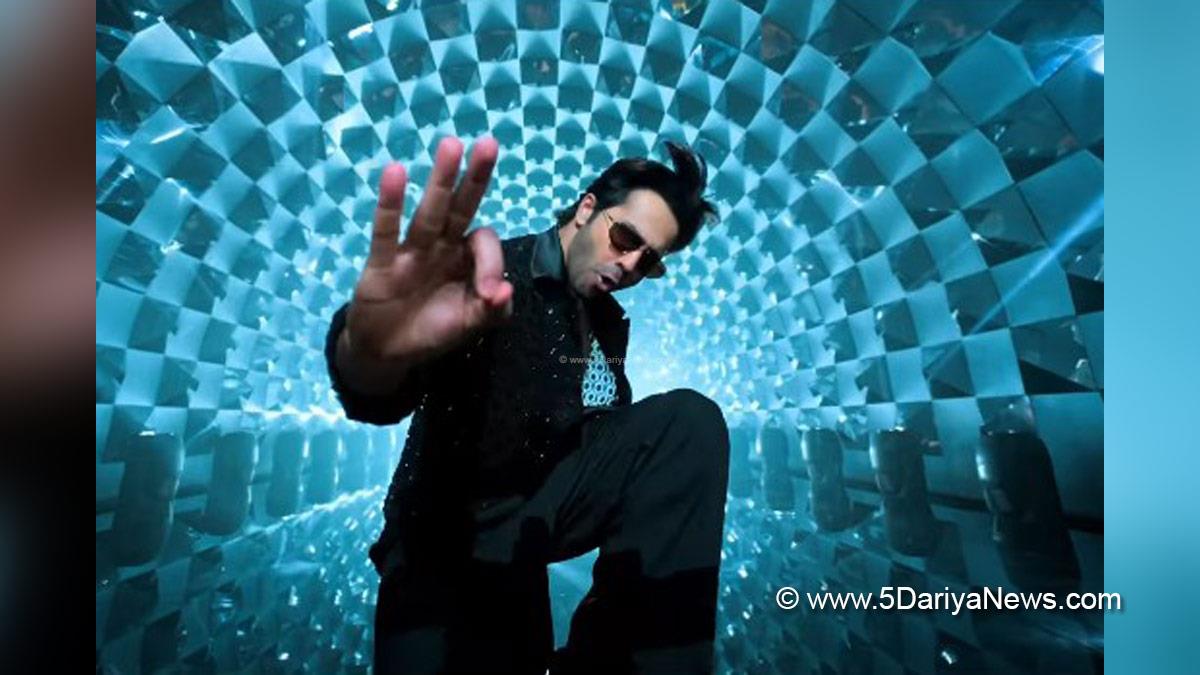 Varun Dhawan, Mrunal Thakur, Hai Jawani Toh Ishq Hona Hai, Wow, Harrdy Sandhu, Bollywood, Bollywood News, Latest Bollywood News, Mumbai