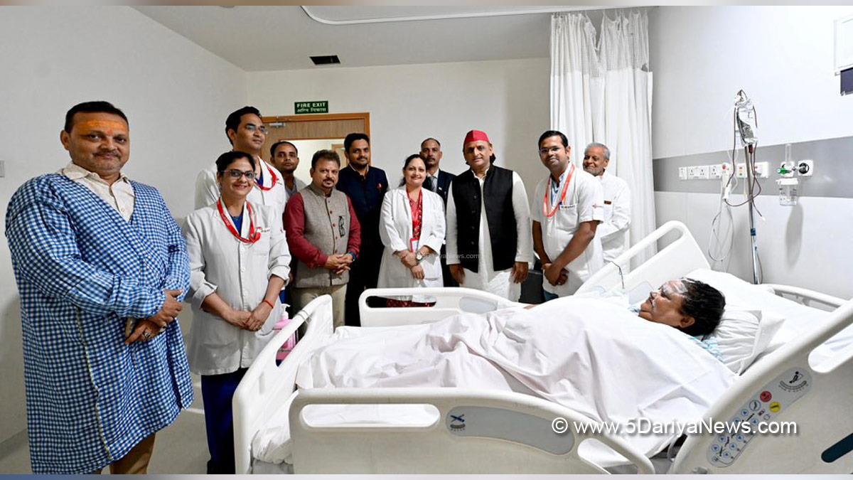 Akhilesh Yadav, Samajwadi Party, Lucknow, Uttar Pradesh