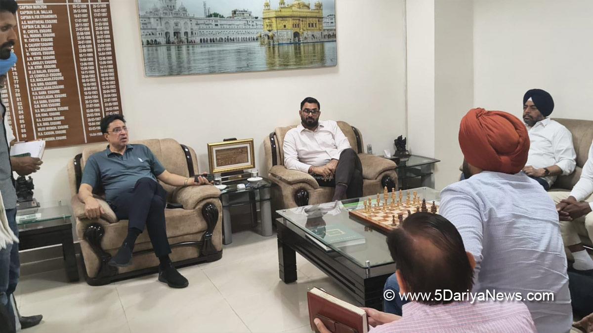 Dr Ajay Gupta, AAP Punjab, Dalwinderjit Singh, DC Amritsar, Amritsar, Deputy Commissioner Amritsar