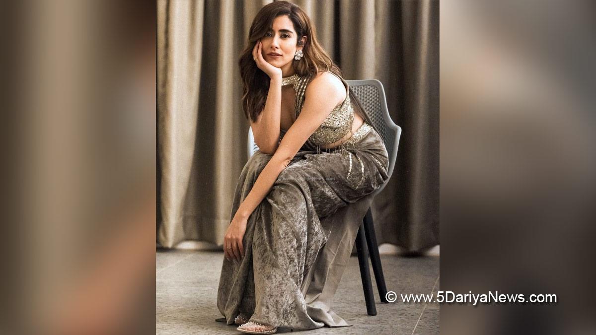 Jonita Gandhi, Music, Singer, Khasiyat, Mumbai