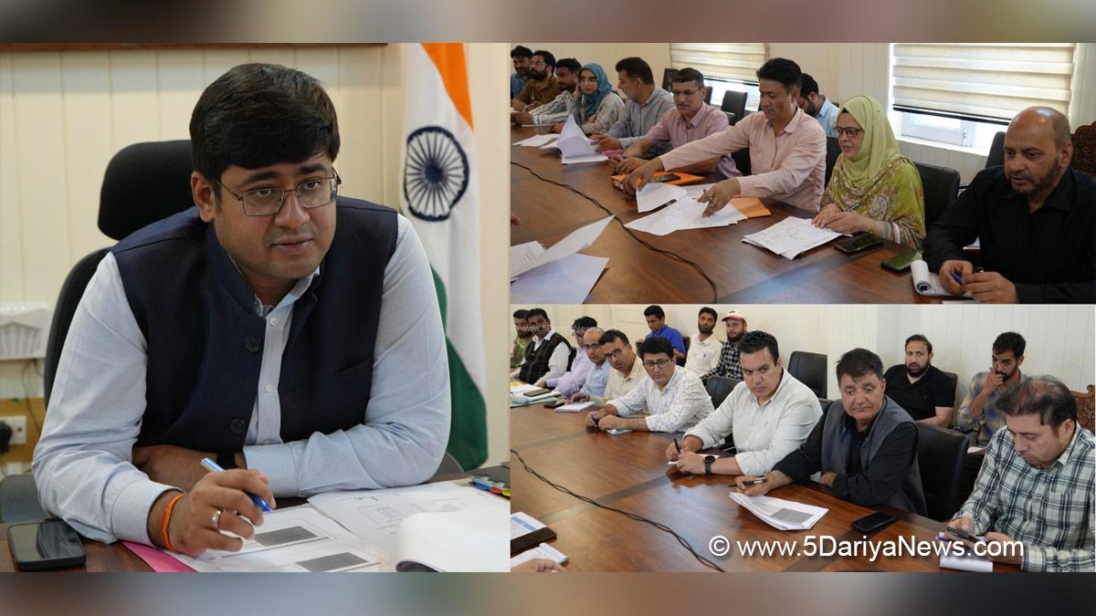 Jatin Kishore, Ganderbal, Deputy Commissioner Ganderbal, Holistic Agriculture Development Programme, HADP, Jammu and Kashmir Competitiveness Improvement Project, JKCIP