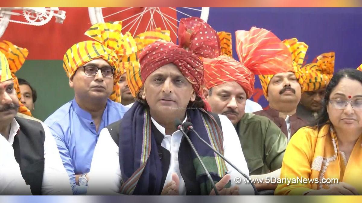 Akhilesh Yadav, Samajwadi Party, Lucknow, Uttar Pradesh
