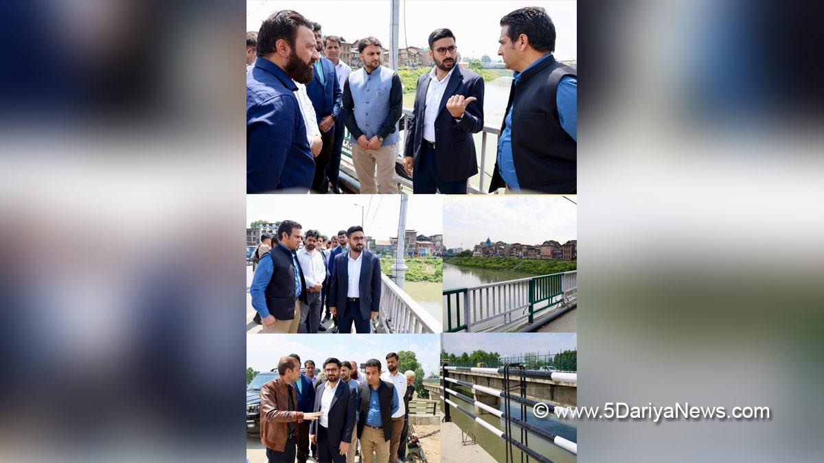 Akshay Labroo, Srinagar, Deputy Commissioner Srinagar