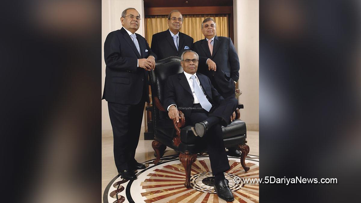 Sanjay Hinduja, Dheeraj Hinduja, Hinduja Group, New Delhi