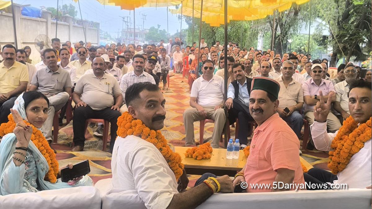 Kewal Singh Pathania, Indian National Congress, Himachal Congress, Dharamshala